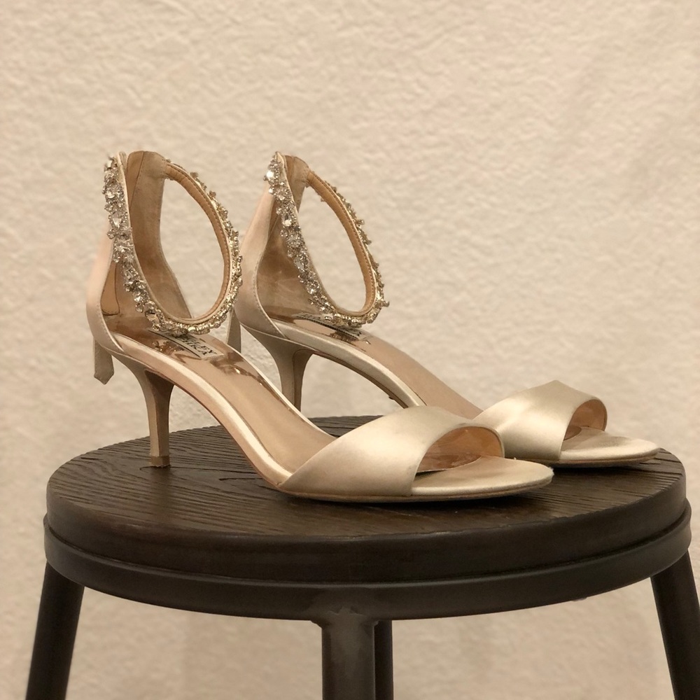 Badgley Mischka Women's Geranium Heeled Sandal - Ivory, Sz 10